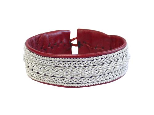 Rentierlederarmband mit Hornknopf, rot