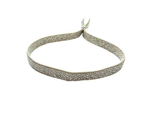 Stoffarmband mit Silberelementen, marron