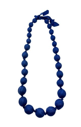 Lange Seidenkette, mittelblau