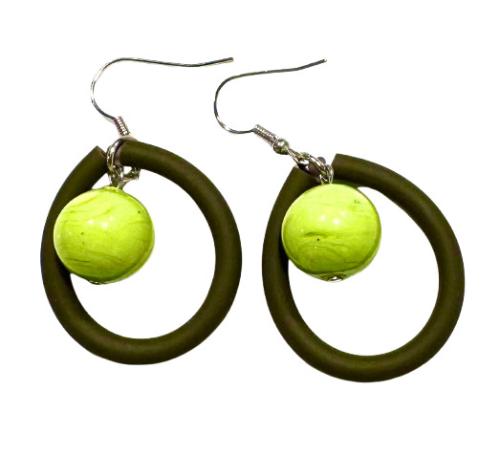 Ohrhänger asu Kautschuk und Muranoglas, hellgrün-olive