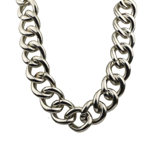 Kurze Kette Kunstharz/Viscose, silber