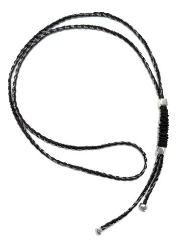 lange Viskose-Metall-Kette mit Elementen aus ZAMAK, schwarz