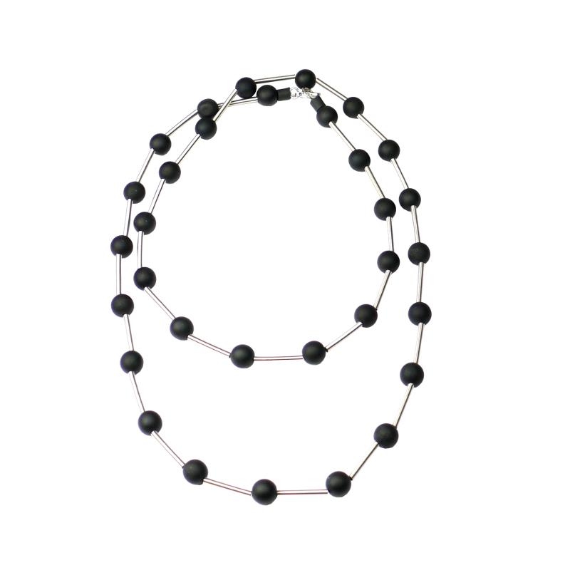 Lange Edelstahlkette mit Muranoglaskugeln, schwarz