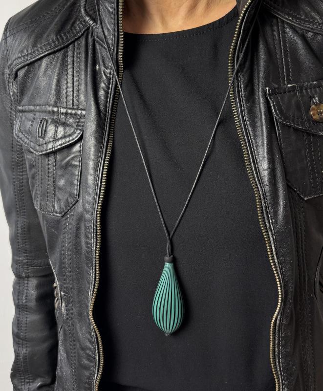 Muranoglaskette, grün-schwarz