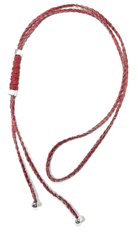 lange Viskose-Metall-Kette mit Elementen aus ZAMAK, kirschrot
