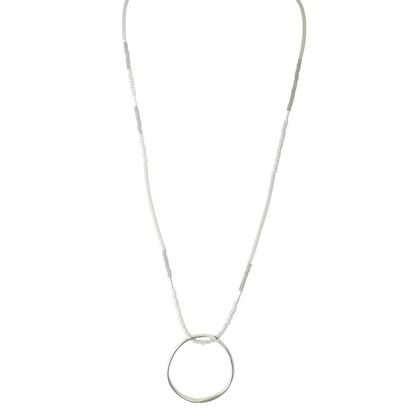 Kautschukperlenkette mit Ring, grau-hellgrau-silber