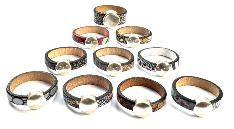 Lederring mit ZAMAK, beige gemustert